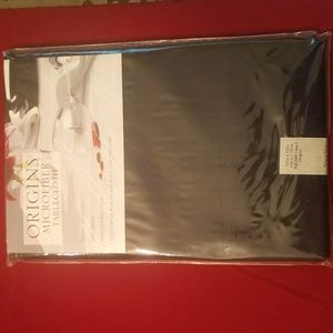 Origins Microfiber Tablecloth square 52 x 52 black color. New in package.